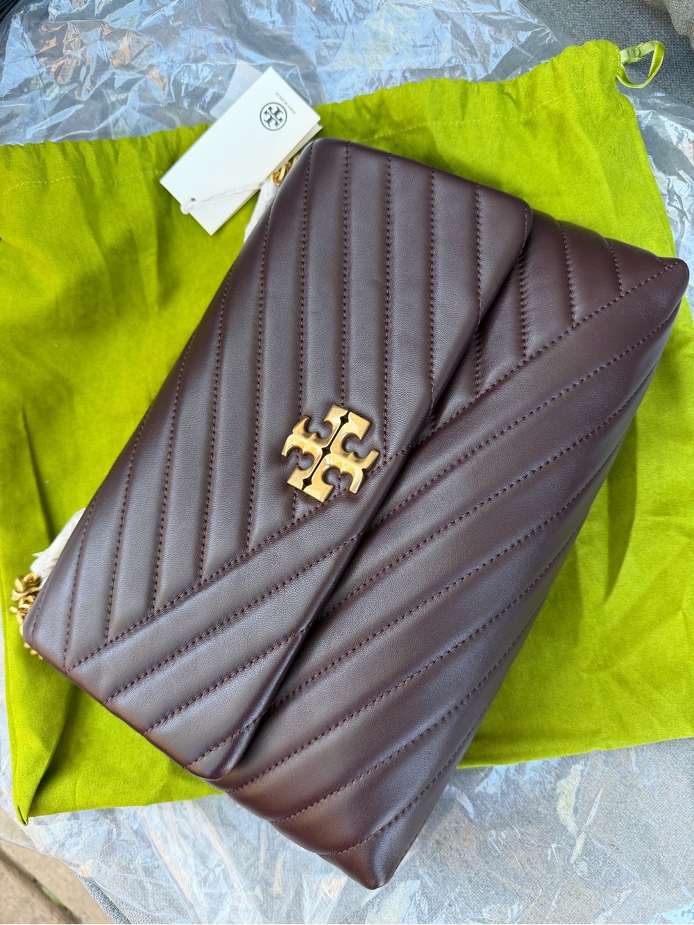 Tory Burch Quilted Chevron Leather Shoulder Bag in Dark Brown/Burgundy - Picture 15 of 16